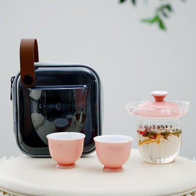 ホテル・アンド・リゾート サクラ ピンクガラス 旅行茶セット 携帯茶袋 1ポット 2カップ 女神の日の記念品