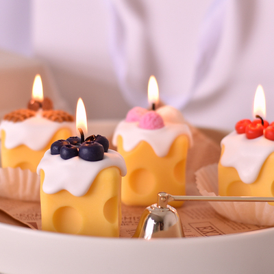 ステーンスタイル 可愛いチーズ アロマテラピーキャンドル 女の子の誕生日喜びのための手持ちのギフトボックス