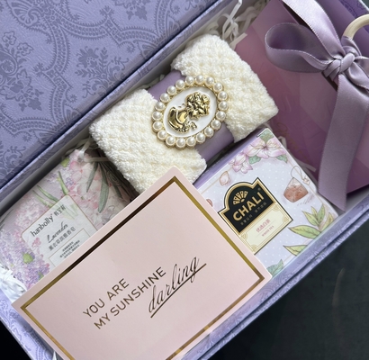 独占的な結婚式ギフトセット 自動車愛好家のための環境に優しい紫色の金属キャンディボックス