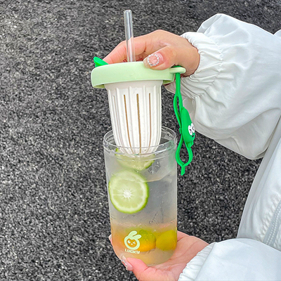 お茶分離 お茶カップ 500ml ステキな冷たい抽出カップ ストローウォーターカップ 活動プレゼント